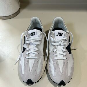 Size 9 new balance 327